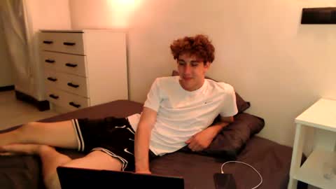 Snapshot of nevaldemar chatting on June 12, 9:03 pm nevaldemar online show from June 12, 9:03 pm