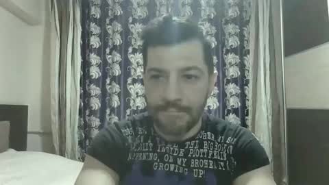 Snapshot of nevergetdown chatting on May 3, 8:59 pm nevergetdown online show from May 3, 8:59 pm