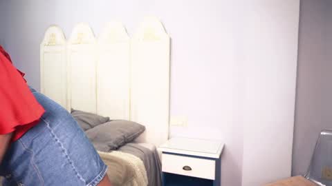 Snapshot of new_dee chatting on March 8, 9:28 am new dee online show from March 8, 9:28 am