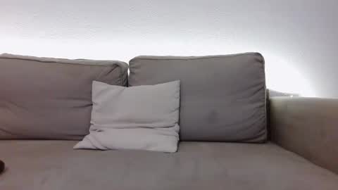 simi online show from January 6, 4:23 pm