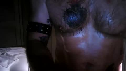 Snapshot of newcamboy1 chatting on November 30, 2:37 am newcamboy1 online show from November 30, 2:37 am