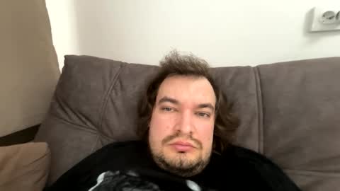 Snapshot of newschoolofmodels chatting on November 20, 9:31 am Adam Rozz online show from November 20, 9:31 am