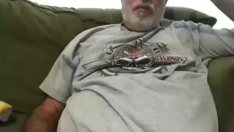 Snapshot of newtman68 chatting on October 15, 7:03 pm newtman68 online show from October 15, 7:03 pm