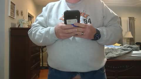 Snapshot of newtothis1015 chatting on November 2, 11:51 pm Daring online show from November 2, 11:51 pm