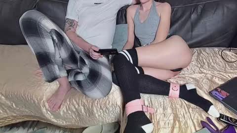 Snapshot of newvay chatting on January 15, 8:23 pm CrownChaos online show from January 15, 8:23 pm