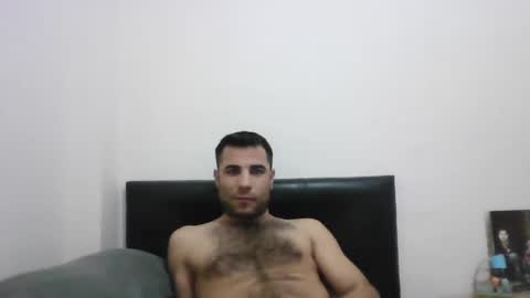 Snapshot of newworld0 chatting on January 12, 6:27 pm newworld0 online show from January 12, 6:27 pm