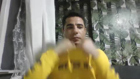 Snapshot of newworld0 chatting on February 2, 6:31 pm newworld0 online show from February 2, 6:31 pm