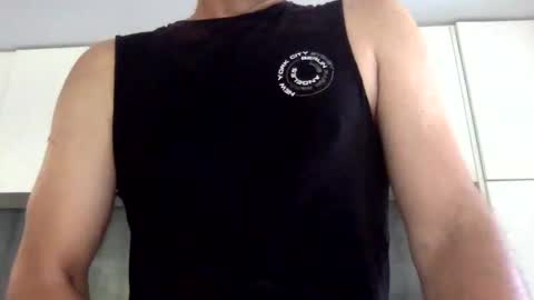 Snapshot of newysub75 chatting on December 23, 2:02 am newysub75 online show from December 23, 2:02 am