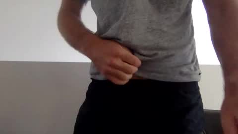 Snapshot of newysub75 chatting on October 16, 12:00 am newysub75 online show from October 16, 12:00 am