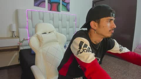 Yeison online show from March 30, 3:07 am