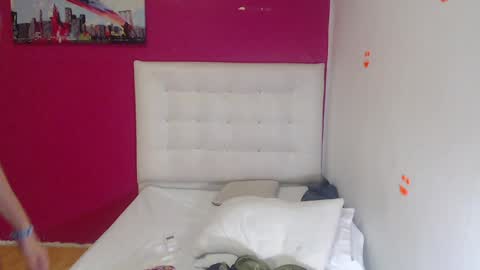 nextdoor_fantasy online show from December 11, 12:55 pm