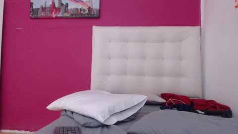 nextdoor_fantasy online show from December 19, 6:34 am