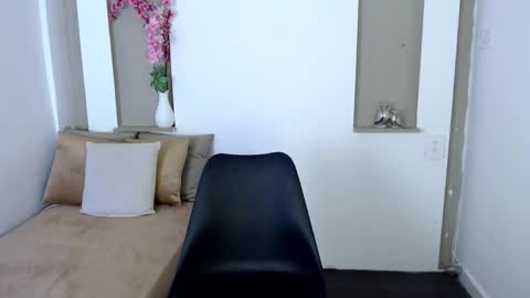 Neysha online show from January 9, 2:31 pm