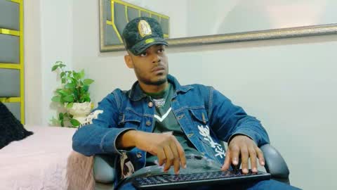 neytanmalcon online show from November 19, 8:20 pm