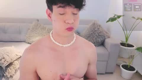 Snapshot of neythan__blaze chatting on October 4, 7:45 pm   online show from October 4, 7:45 pm