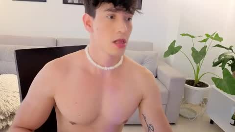 Snapshot of neythan__blaze chatting on May 16, 7:34 pm online show from May 16, 7:34 pm