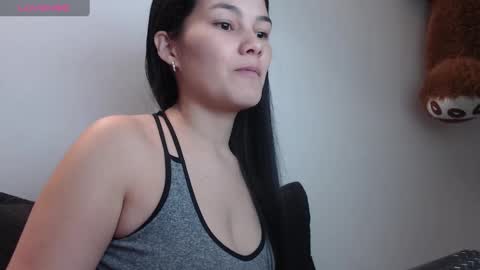 nezuko_sweet online show from December 26, 5:37 am