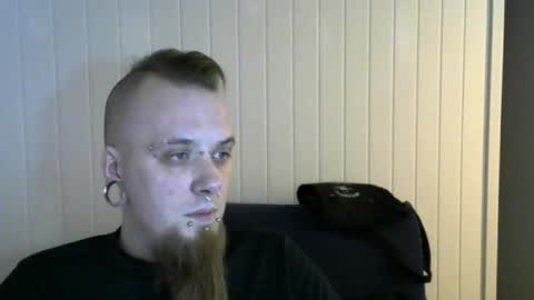 Snapshot of nezvers chatting on February 2, 9:02 pm YouPick online show from February 2, 9:02 pm