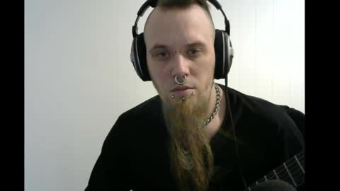 Snapshot of nezvers chatting on February 22, 6:52 pm YouPick online show from February 22, 6:52 pm