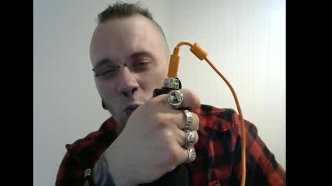 Snapshot of nezvers chatting on March 1, 3:21 am YouPick online show from March 1, 3:21 am