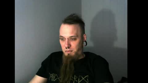 Snapshot of nezvers chatting on March 7, 7:52 am YouPick online show from March 7, 7:52 am