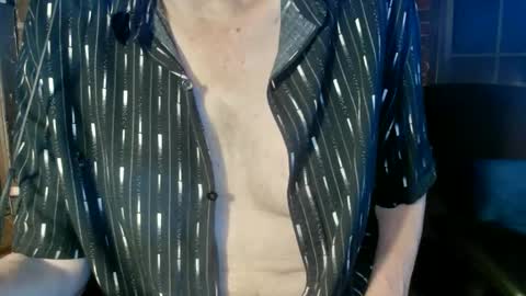 Snapshot of nfgwholoves2cum chatting on January 1, 10:56 pm NFG  Nice Friendly Guy  Dick online show from January 1, 10:56 pm
