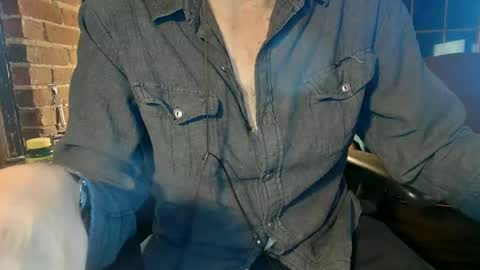 Snapshot of nfgwholoves2cum chatting on January 3, 10:19 pm NFG  Nice Friendly Guy  Dick online show from January 3, 10:19 pm