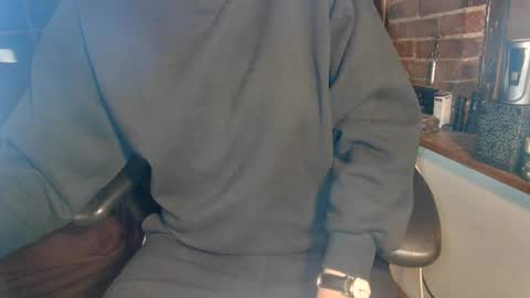 Snapshot of nfgwholoves2cum chatting on January 11, 1:59 am NFG  Nice Friendly Guy  Dick online show from January 11, 1:59 am