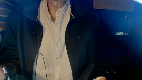 Snapshot of nfgwholoves2cum chatting on January 15, 12:41 am NFG  Nice Friendly Guy  Dick online show from January 15, 12:41 am