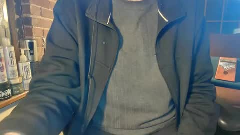 Snapshot of nfgwholoves2cum chatting on January 16, 2:19 am NFG  Nice Friendly Guy  Dick online show from January 16, 2:19 am