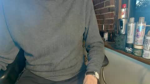 Snapshot of nfgwholoves2cum chatting on January 16, 10:02 pm NFG  Nice Friendly Guy  Dick online show from January 16, 10:02 pm