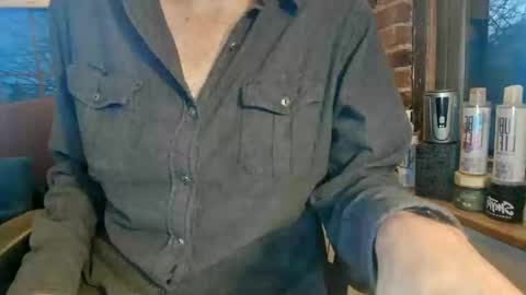 Snapshot of nfgwholoves2cum chatting on January 28, 10:23 pm NFG  Nice Friendly Guy  Dick online show from January 28, 10:23 pm