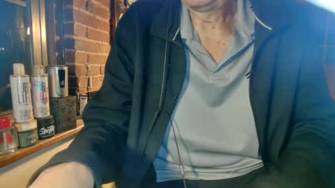 Snapshot of nfgwholoves2cum chatting on January 30, 10:51 pm NFG  Nice Friendly Guy  Dick online show from January 30, 10:51 pm