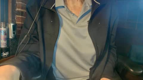 Snapshot of nfgwholoves2cum chatting on January 31, 2:15 am NFG  Nice Friendly Guy  Dick online show from January 31, 2:15 am