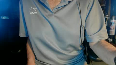 Snapshot of nfgwholoves2cum chatting on February 1, 3:08 am NFG  Nice Friendly Guy  Dick online show from February 1, 3:08 am