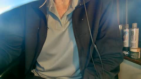 Snapshot of nfgwholoves2cum chatting on February 2, 2:17 am NFG  Nice Friendly Guy  Dick online show from February 2, 2:17 am