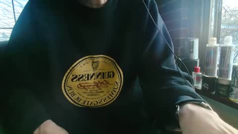 Snapshot of nfgwholoves2cum chatting on February 4, 9:41 pm NFG  Nice Friendly Guy  Dick online show from February 4, 9:41 pm