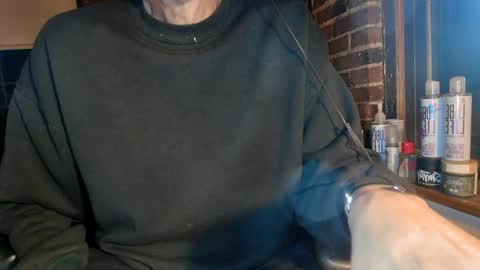 Snapshot of nfgwholoves2cum chatting on February 14, 2:18 am NFG  Nice Friendly Guy  Dick online show from February 14, 2:18 am
