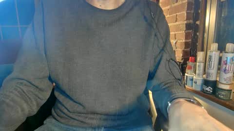 Snapshot of nfgwholoves2cum chatting on February 23, 11:25 pm NFG  Nice Friendly Guy  Dick online show from February 23, 11:25 pm