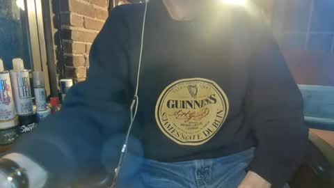 Snapshot of nfgwholoves2cum chatting on March 1, 11:26 pm NFG  Nice Friendly Guy  Dick online show from March 1, 11:26 pm