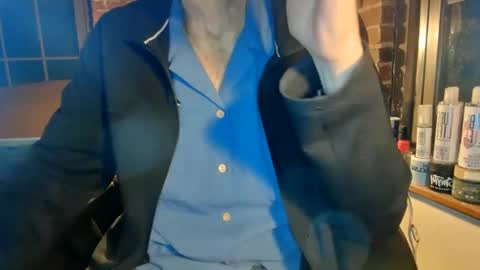 Snapshot of nfgwholoves2cum chatting on March 5, 12:16 am NFG  Nice Friendly Guy  Dick online show from March 5, 12:16 am