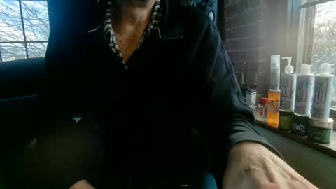 Snapshot of nfgwholoves2cum chatting on March 9, 10:08 pm NFG  Nice Friendly Guy  Dick online show from March 9, 10:08 pm
