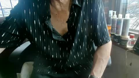 Snapshot of nfgwholoves2cum chatting on March 12, 9:24 pm NFG  Nice Friendly Guy  Dick online show from March 12, 9:24 pm