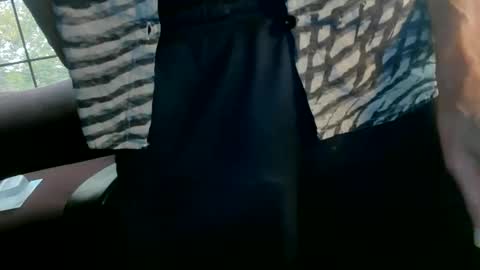 Snapshot of nfgwholoves2cum chatting on September 27, 9:09 pm NFG  Nice Friendly Guy  Dick online show from September 27, 9:09 pm