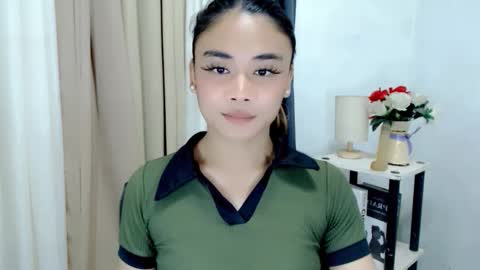 Snapshot of nhics_and_hades chatting on February 25, 12:53 am nhics and hades online show from February 25, 12:53 am