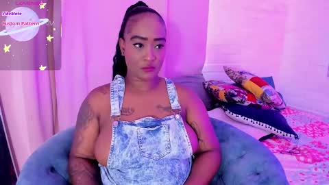 Nia online show from February 20, 4:29 pm