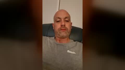 niallob online show from August 3, 12:53 am