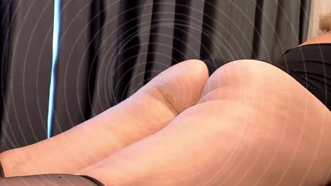 Snapshot of niatonoori chatting on February 3, 2:53 am Kim online show from February 3, 2:53 am