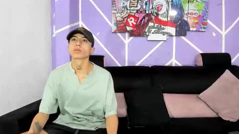 Snapshot of nice_boys11 chatting on May 24, 1:27 pm nice_boys11 online show from May 24, 1:27 pm