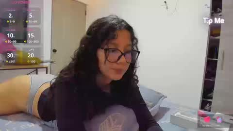 Snapshot of nice_day_ chatting on March 19, 12:58 am day online show from March 19, 12:58 am